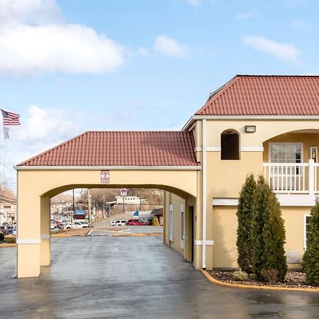 Econo Lodge Huntington - Barboursville University Area Zewnętrze zdjęcie