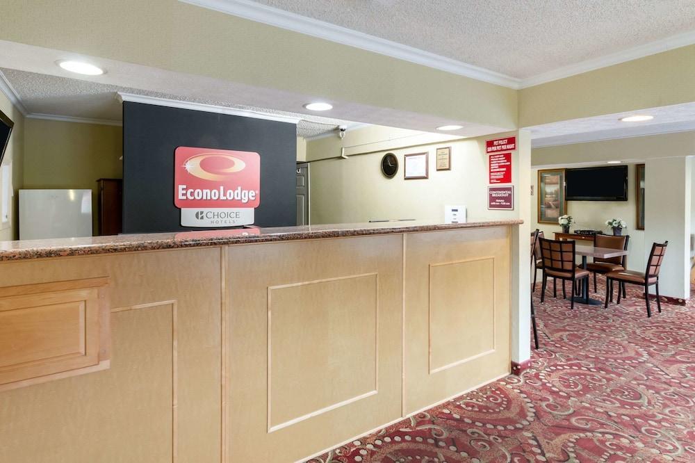Econo Lodge Huntington - Barboursville University Area Zewnętrze zdjęcie