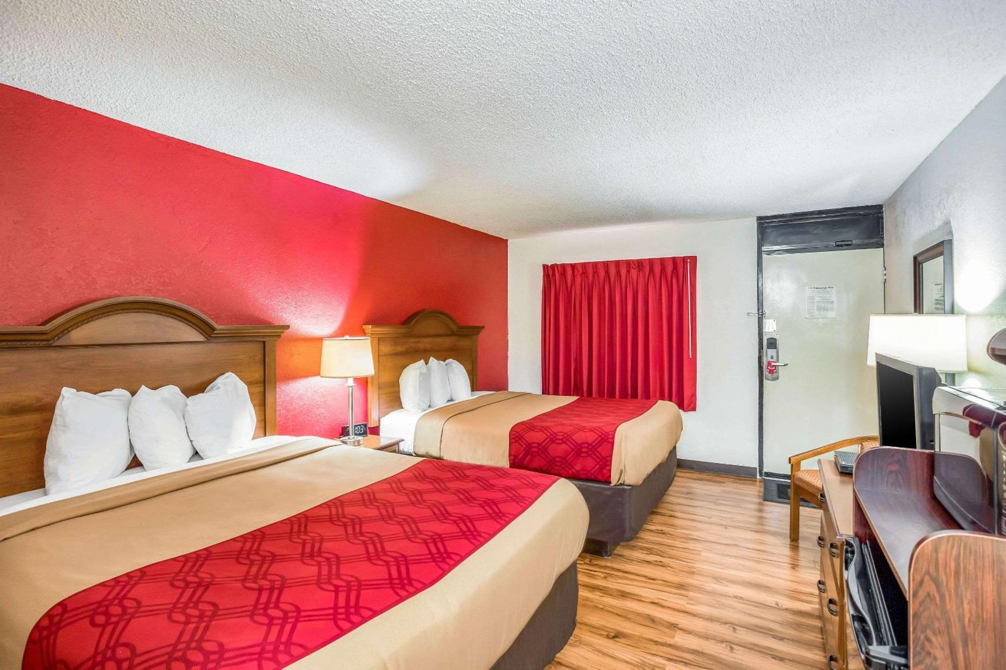 Econo Lodge Huntington - Barboursville University Area Zewnętrze zdjęcie