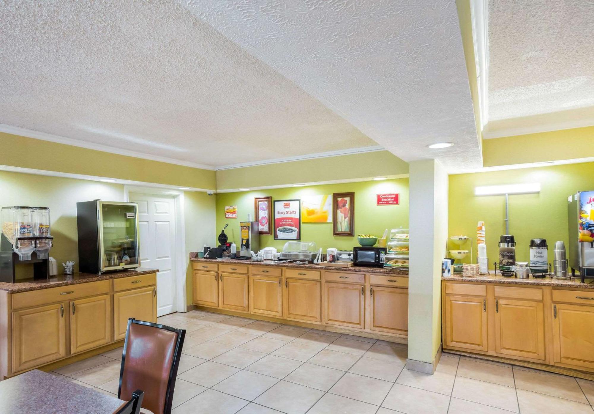 Econo Lodge Huntington - Barboursville University Area Zewnętrze zdjęcie