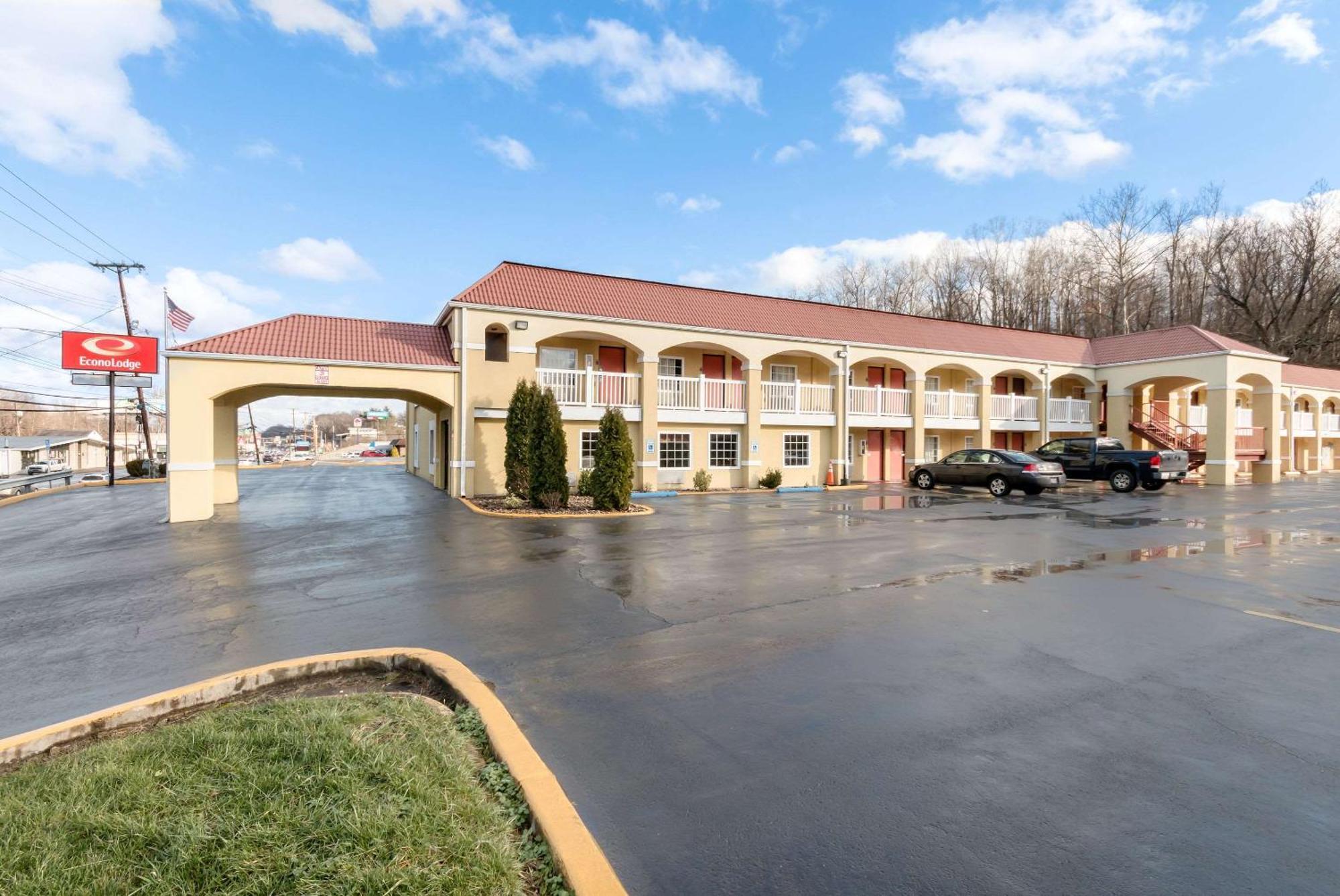 Econo Lodge Huntington - Barboursville University Area Zewnętrze zdjęcie