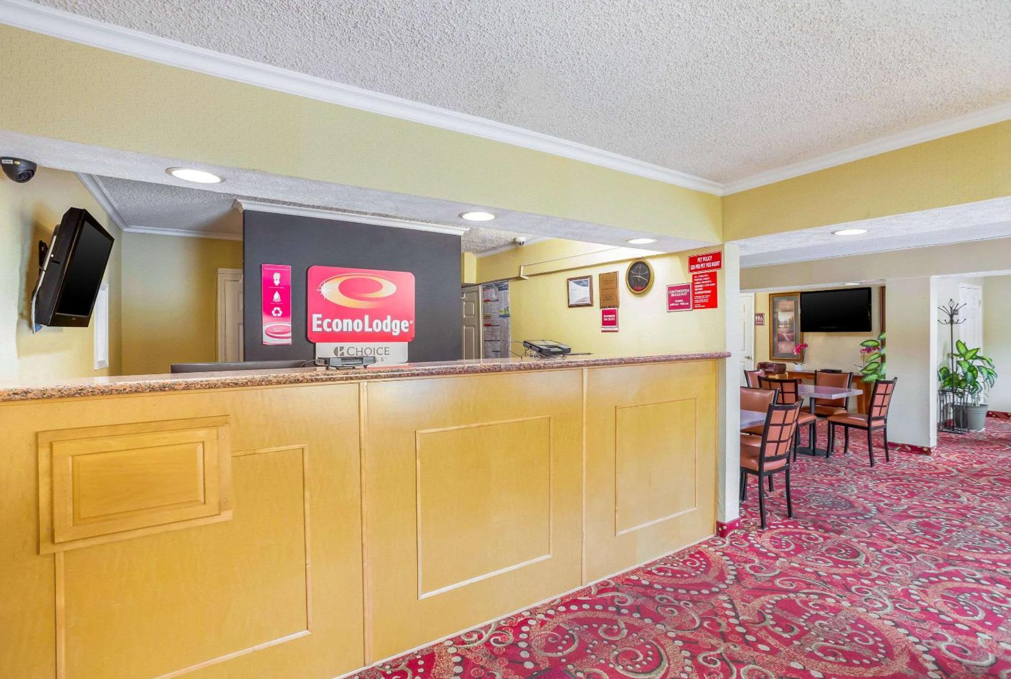 Econo Lodge Huntington - Barboursville University Area Zewnętrze zdjęcie