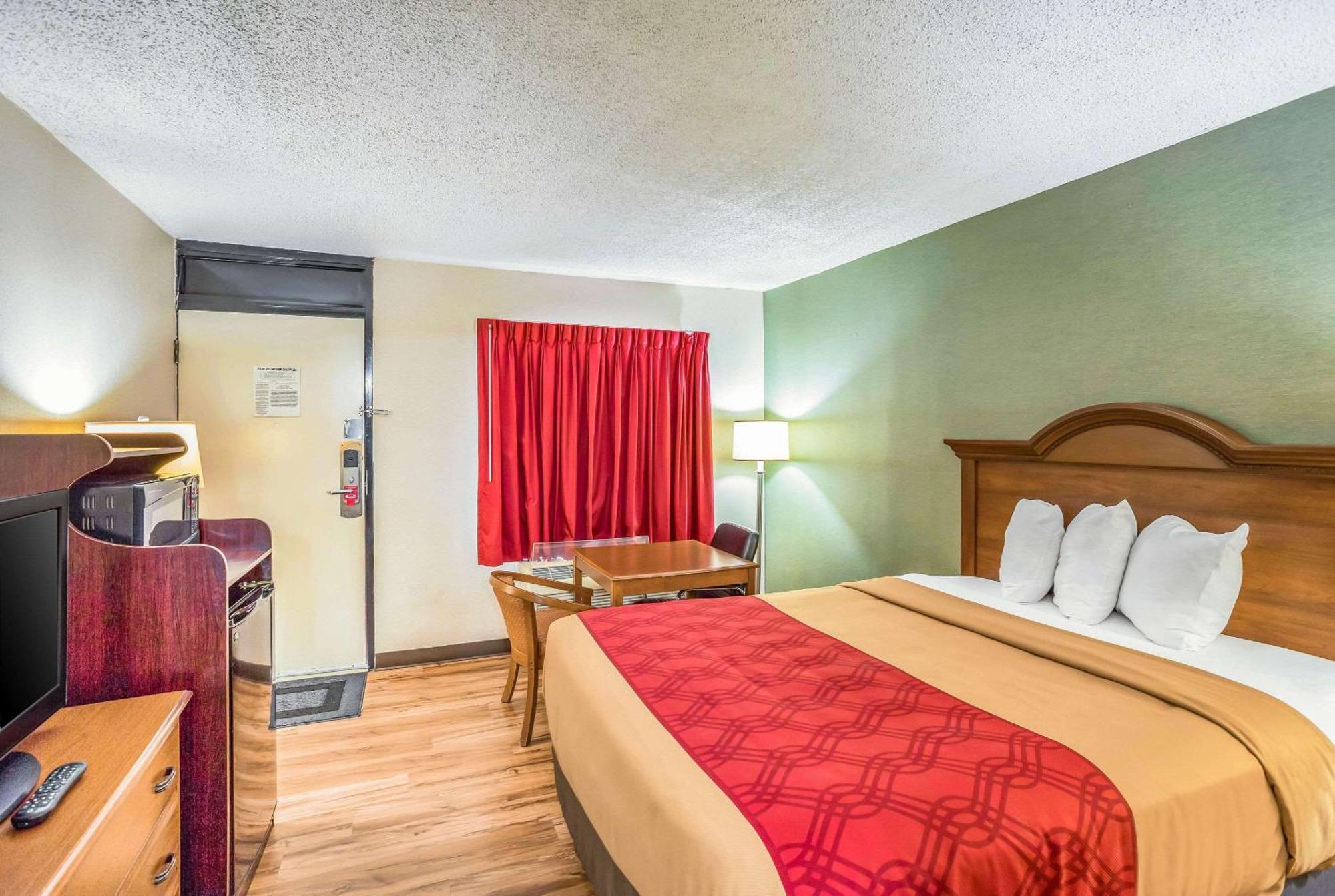 Econo Lodge Huntington - Barboursville University Area Zewnętrze zdjęcie