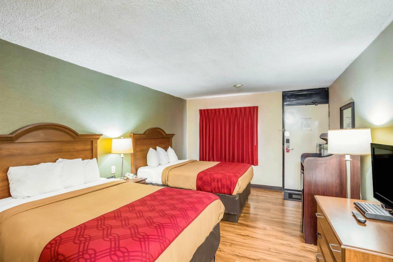 Econo Lodge Huntington - Barboursville University Area Zewnętrze zdjęcie